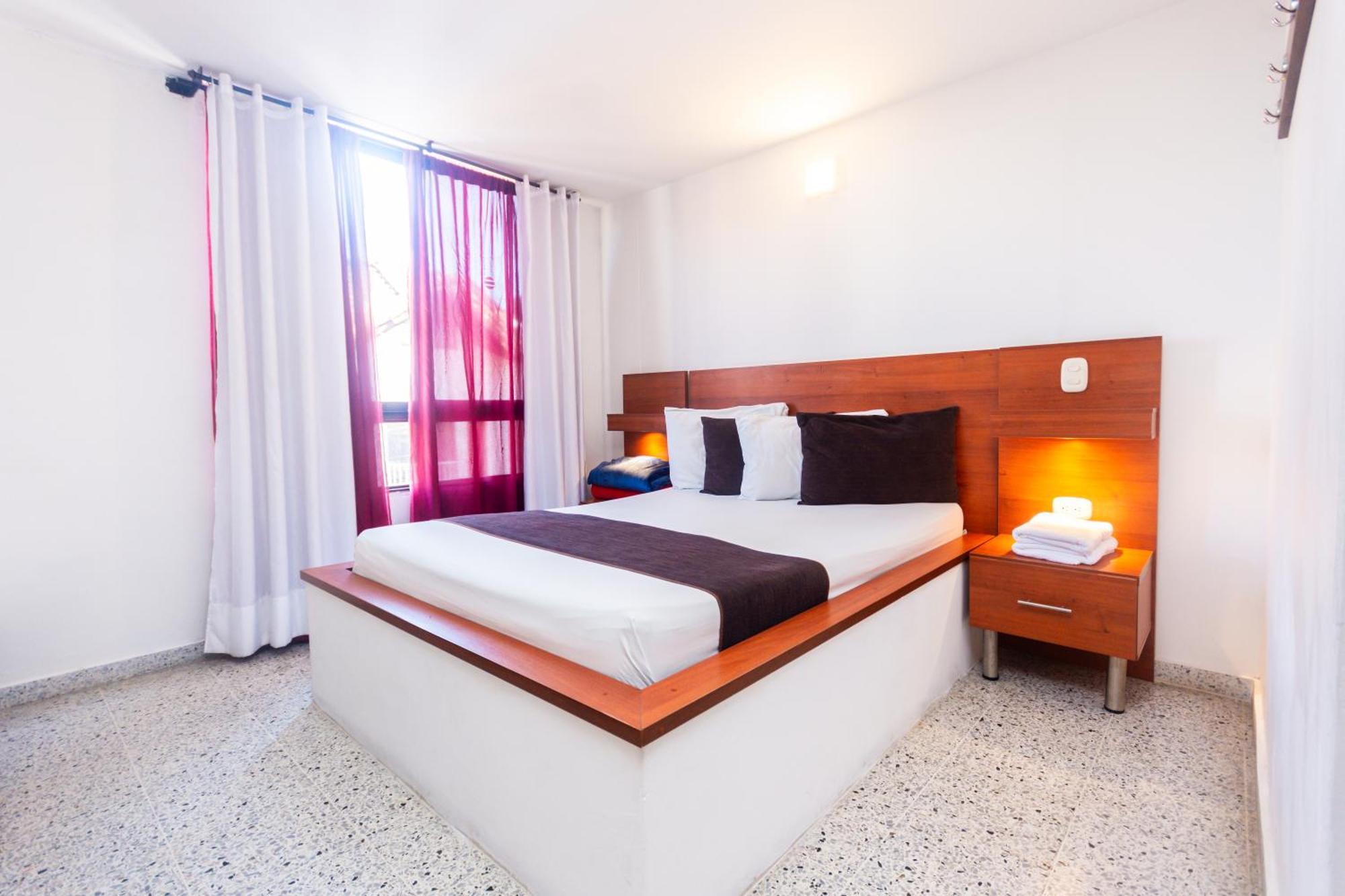 Hotel Bicentenario Rionegro Luaran gambar