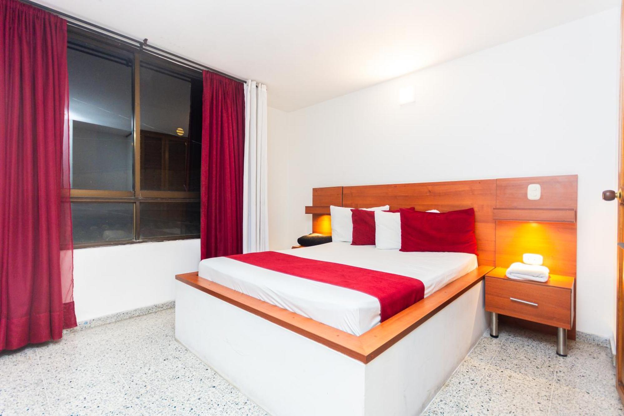 Hotel Bicentenario Rionegro Luaran gambar