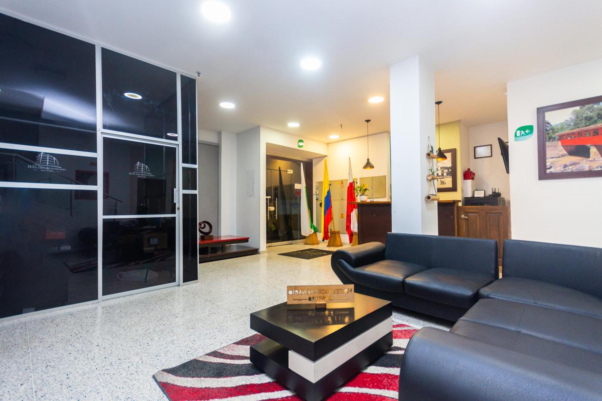 Hotel Bicentenario Rionegro Luaran gambar