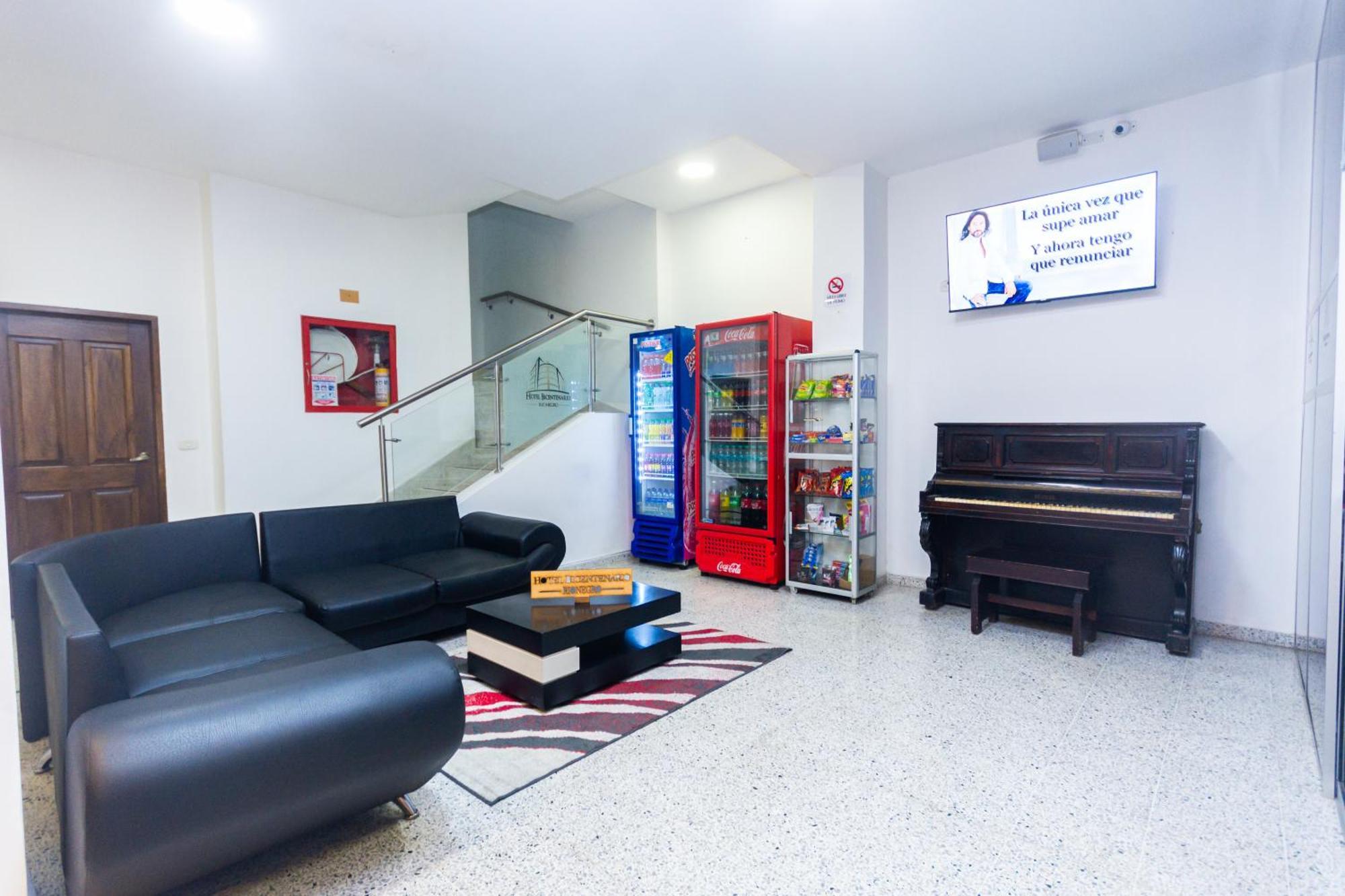Hotel Bicentenario Rionegro Luaran gambar