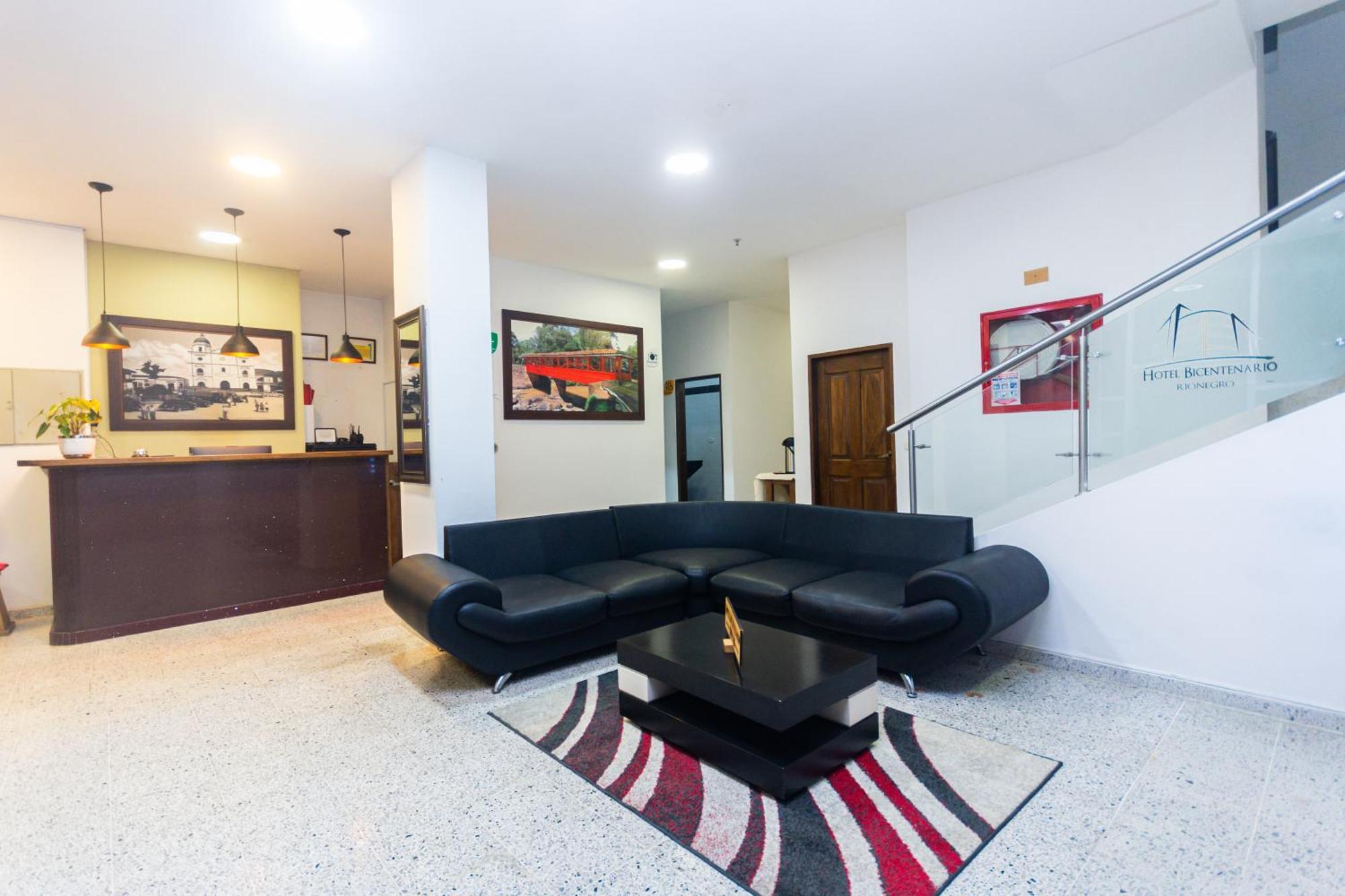 Hotel Bicentenario Rionegro Luaran gambar